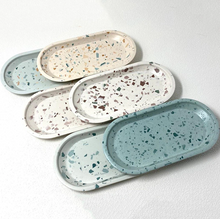 Load image into Gallery viewer, Castmonite Water-Based Non Toxic Acrylic Resin 1.75kg-42kg